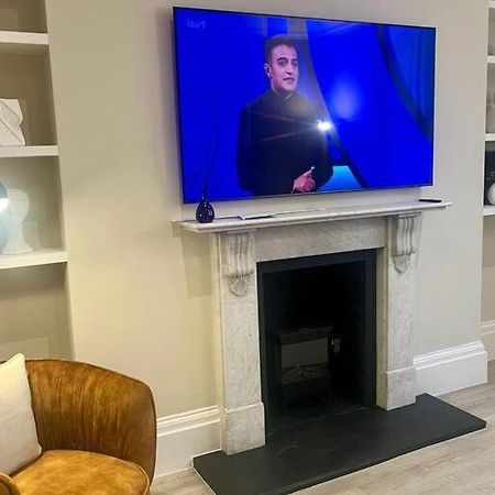 ロンドンNew Flat In Holland Parkアパートメント エクステリア 写真