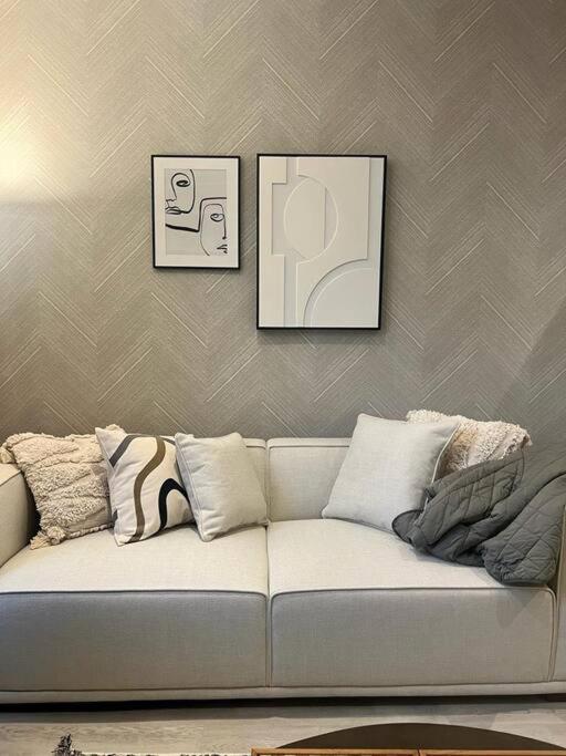 ロンドンNew Flat In Holland Parkアパートメント エクステリア 写真